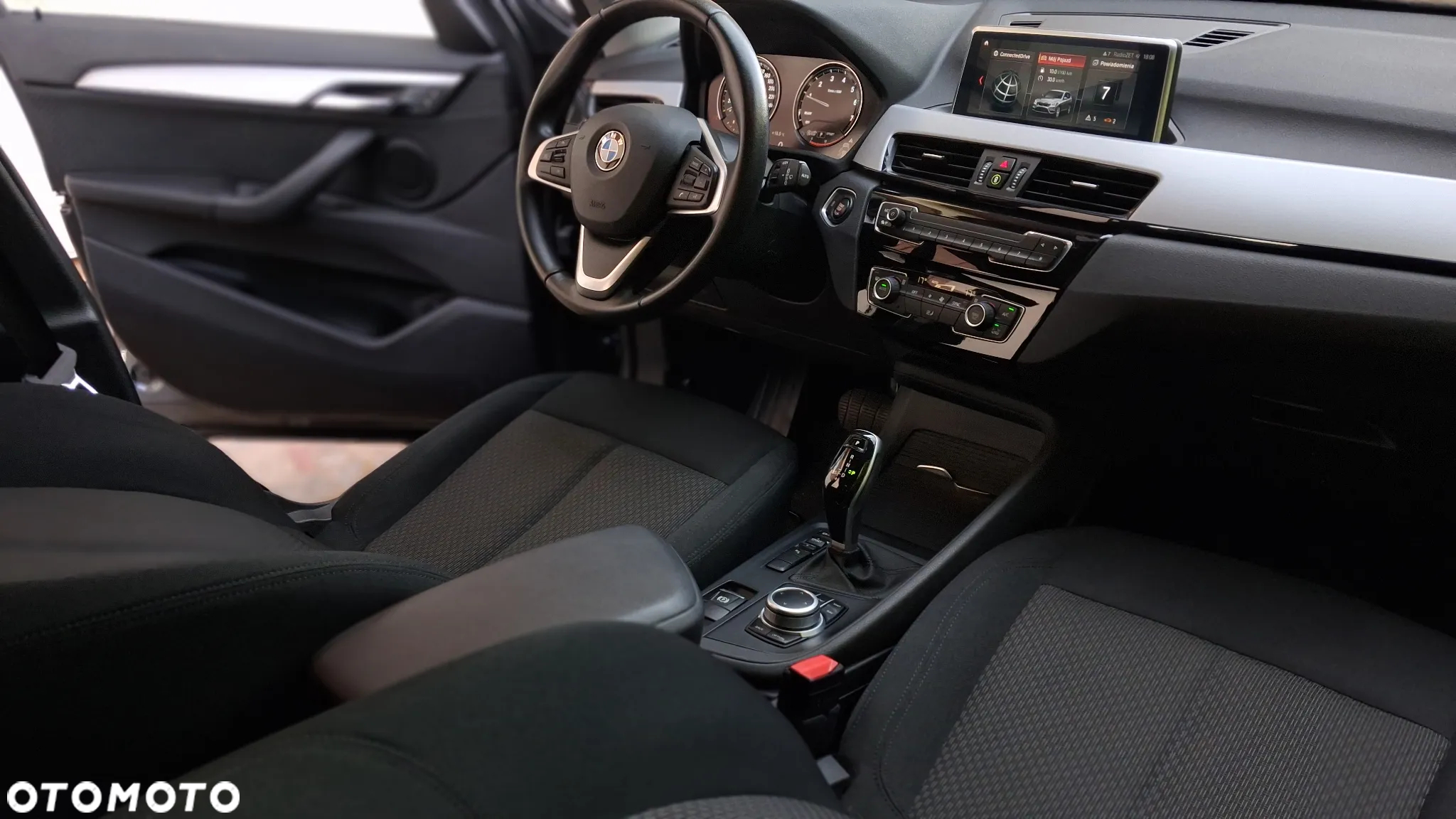 BMW X1 sDrive18i Business Edition - 22