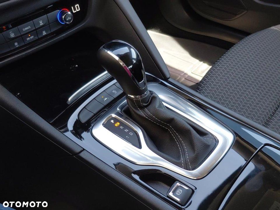 Opel Insignia - 25