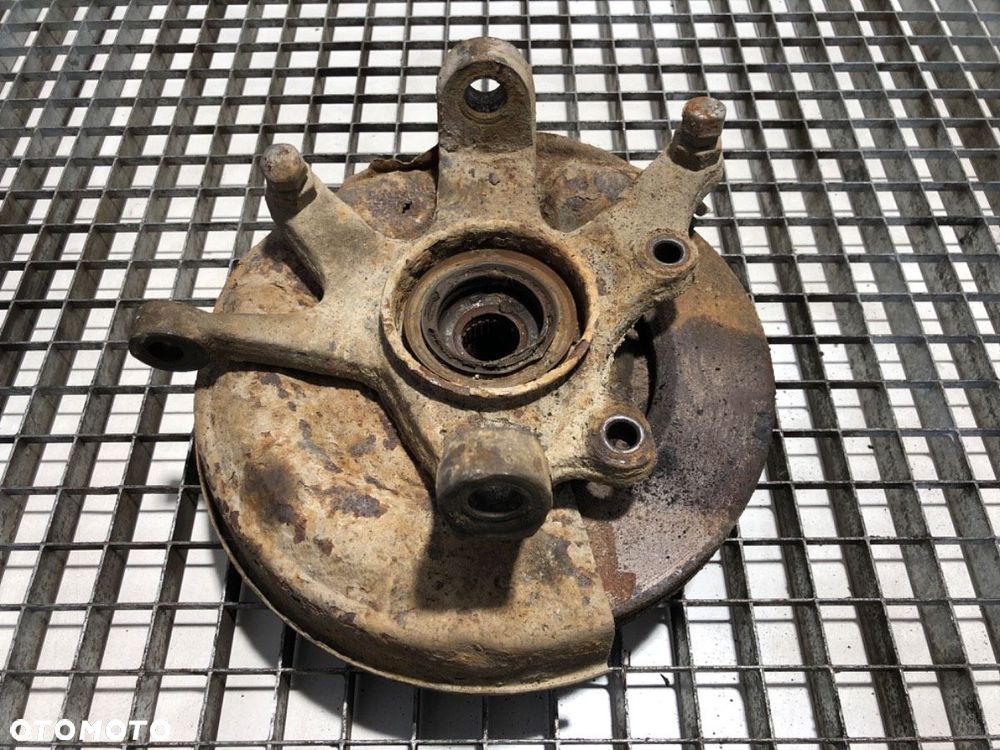 ZWROTNICA LEWY PRZÓD - 299.00 PLN - NISSAN TERRANO II (R20) 1992 - 2007 2.4 i 12V 4WD 91 kW [124 - 2