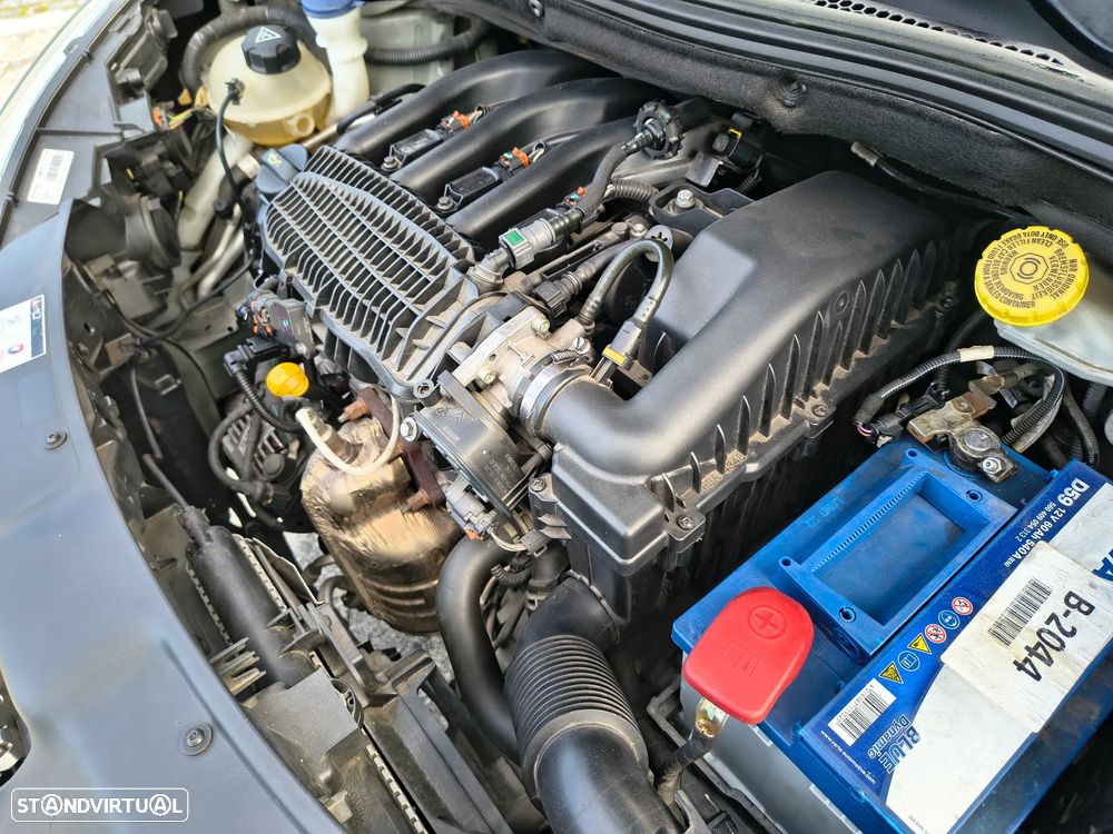 Peugeot 208 1.2 VTi Access - 20