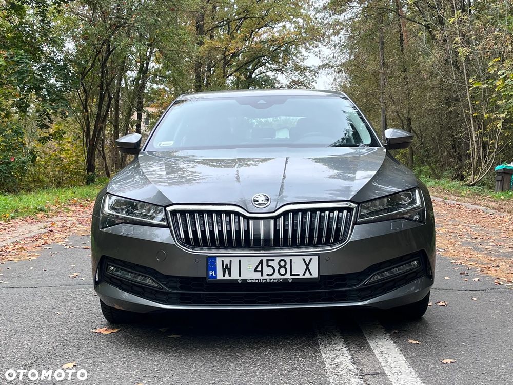 Skoda Superb 2.0 TDI SCR Ambition DSG - 8