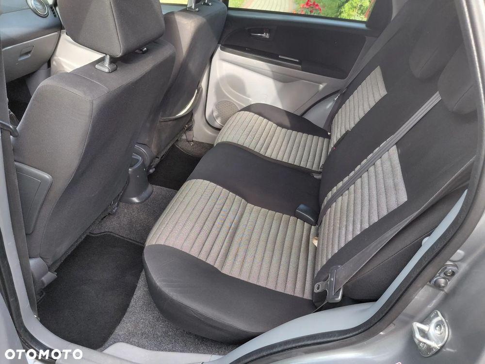 Suzuki SX4 1.6 VVT 4x4 Club - 22