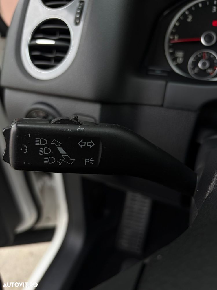 Volkswagen Tiguan 2.0 TDI DPF 4Motion BlueMotion Technology DSG Sport & Style - 13