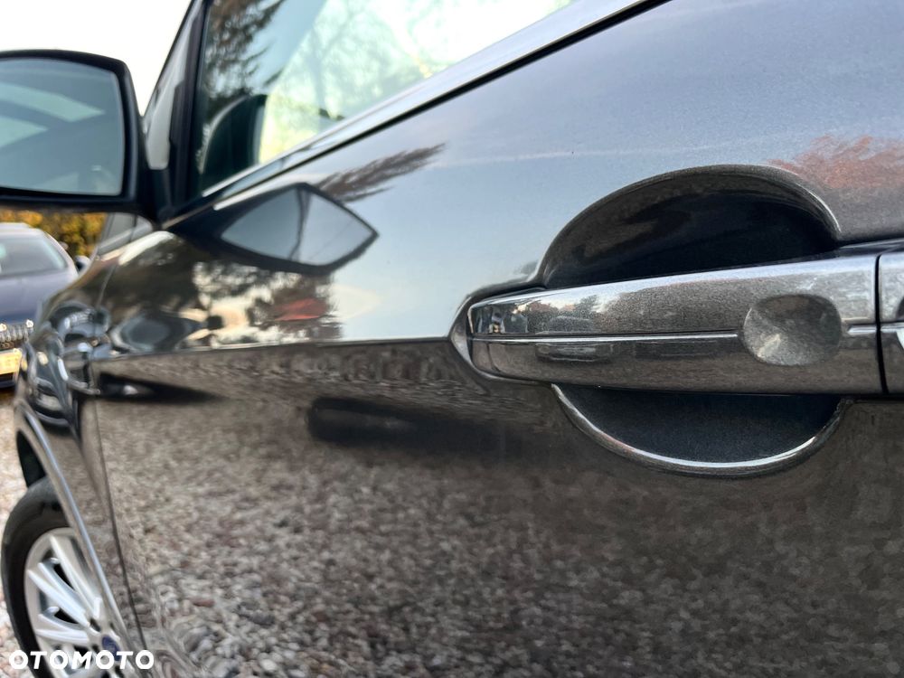 Ford Kuga 2.0 TDCi 4x4 Vignale - 37