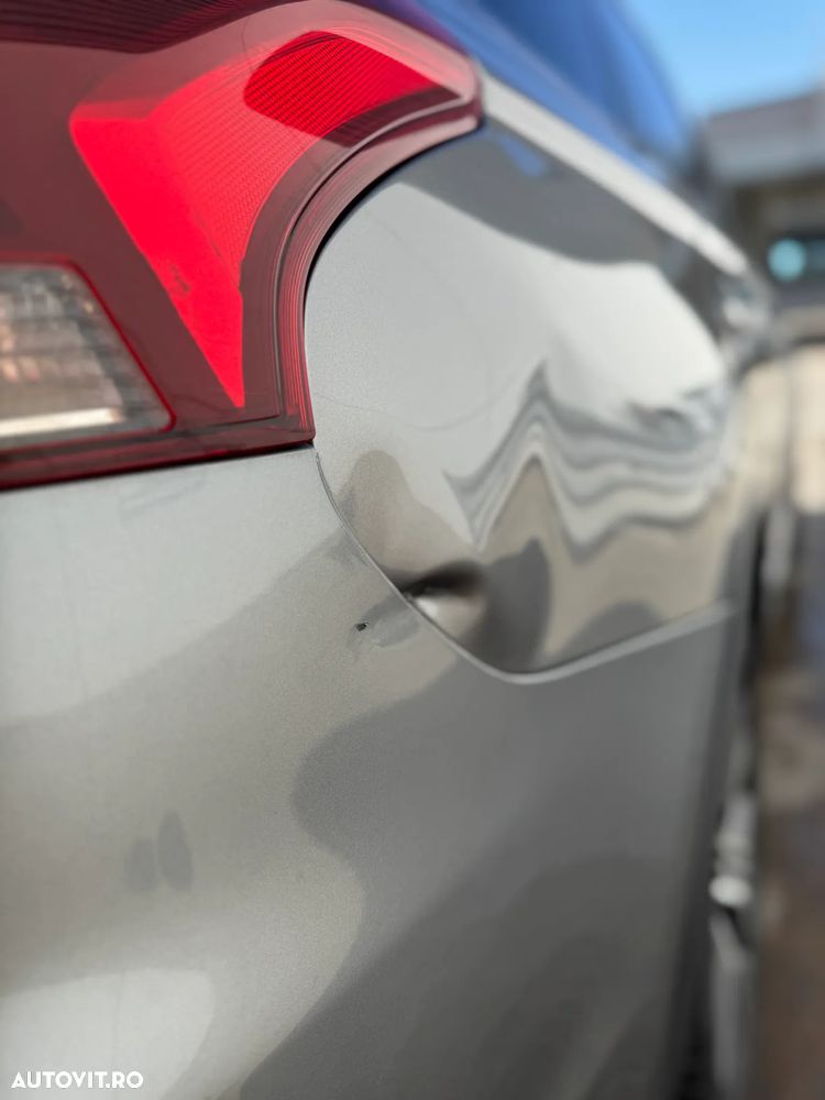 Mitsubishi Outlander - 18