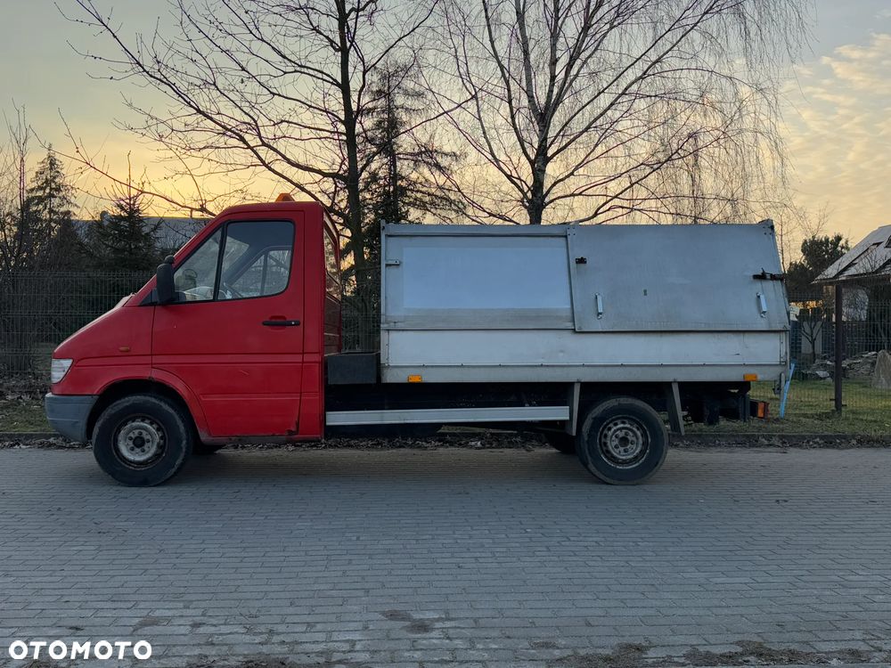 Mercedes-Benz SPRINTER WYWROTKA ŚMIECIARKA - 2