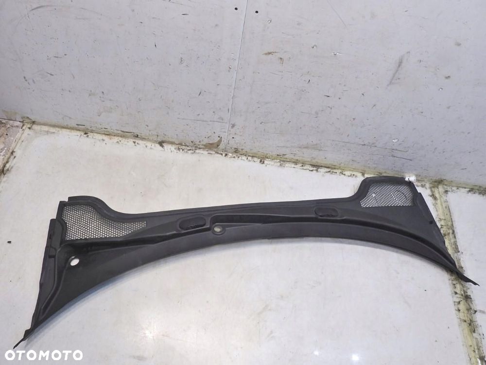 PODSZYBIE AUDI A3 8P 8P1819415C - 8