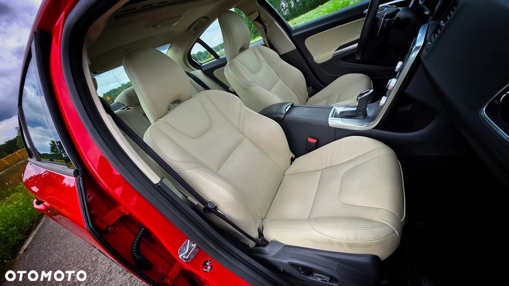 Volvo S60 T5 Geartronic RDesign - 17