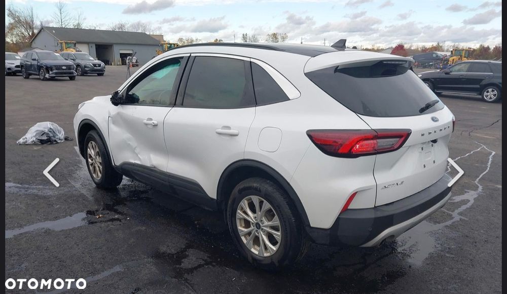 Ford Kuga 1.5 EcoBoost AWD Titanium ASS - 2