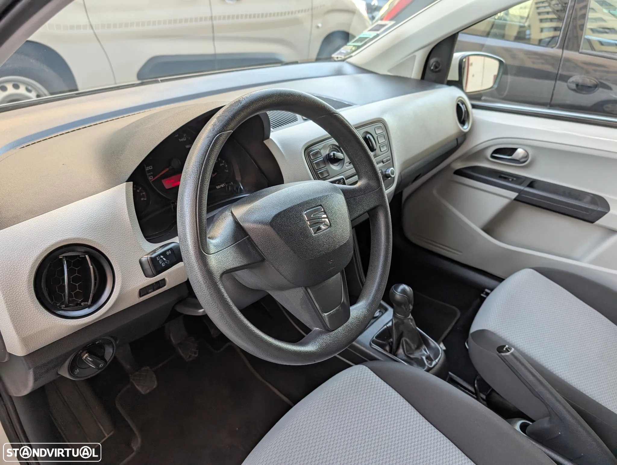 SEAT Mii 1.0 Entry - 8