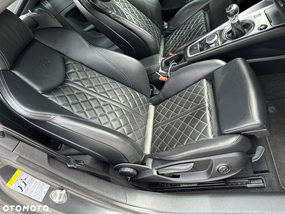 Audi TT Coupé 2.0 TDI ultra - 15