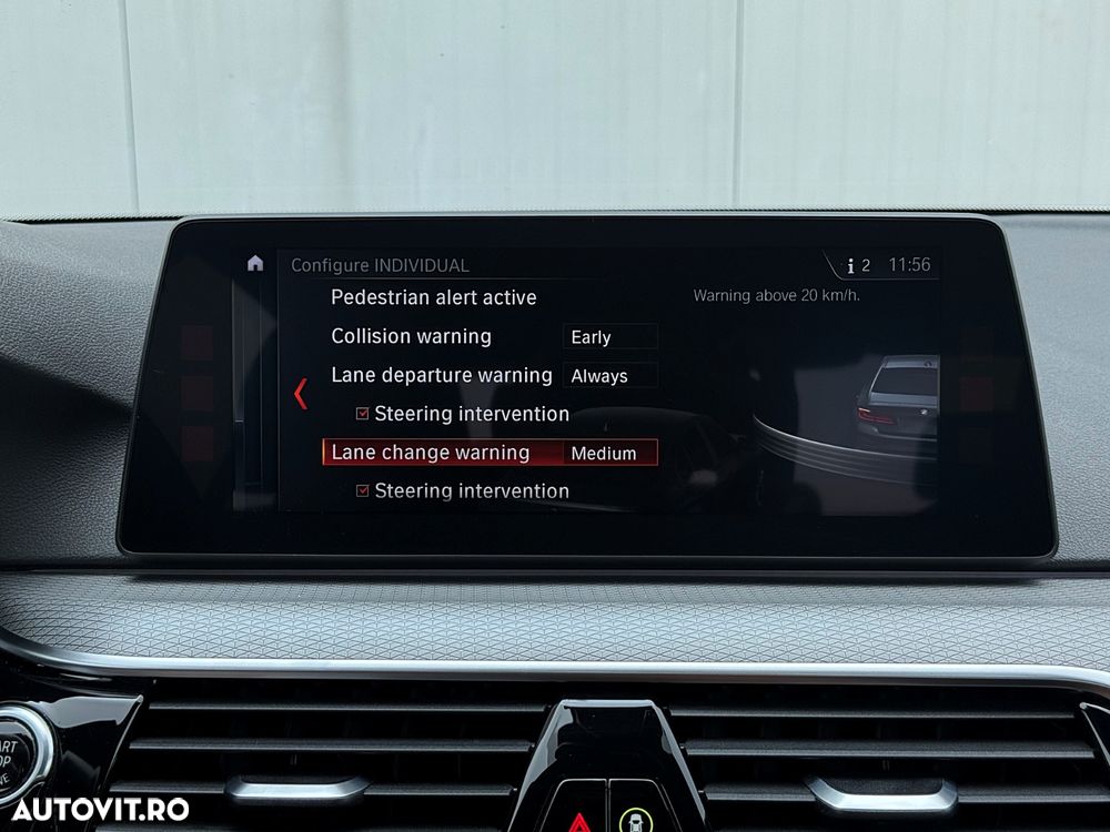 BMW Seria 5 540d xDrive AT - 32