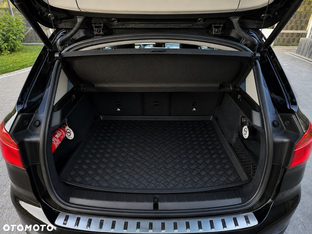 BMW X1 xDrive20d Sport Line - 6