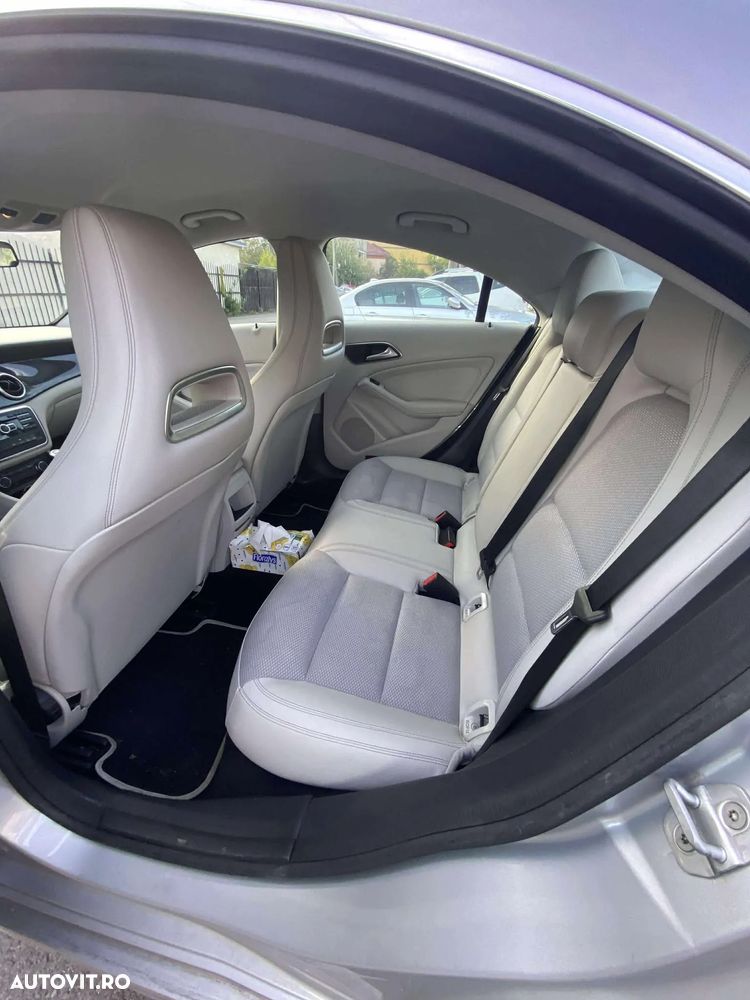 Mercedes-Benz CLA 180 - 8