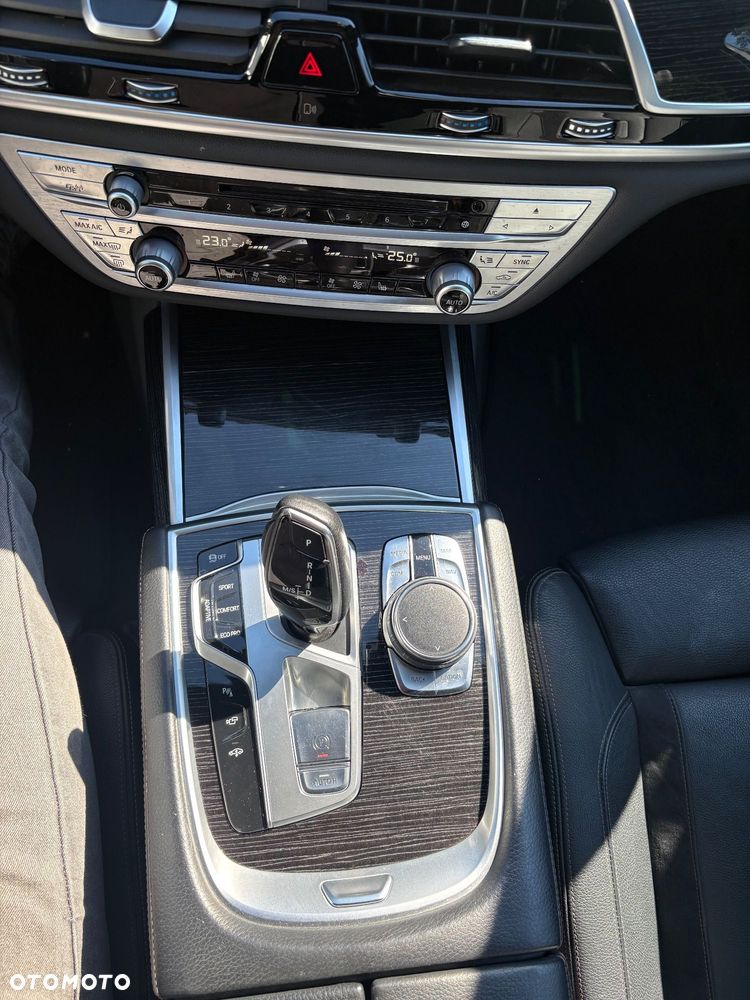 BMW Seria 7 730Ld - 16