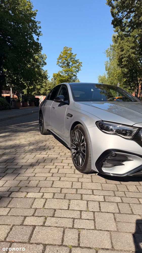 Mercedes-Benz Klasa E AMG 53 4Matic+ AMG SPEEDSHIFT TCT 9G - 16