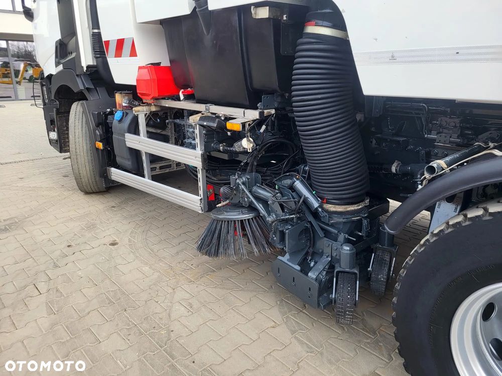 Renault C 380 Bucher Eurovoirie 2 silniki - 20