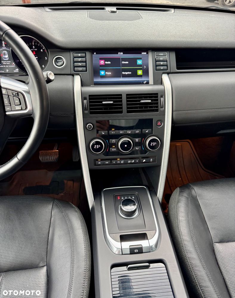 Land Rover Discovery 2.0 TD4 HSE Luxury - 23
