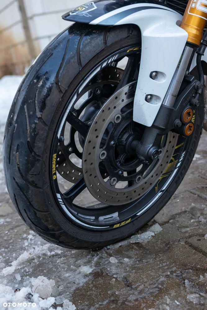 Yamaha FZ8 - 11