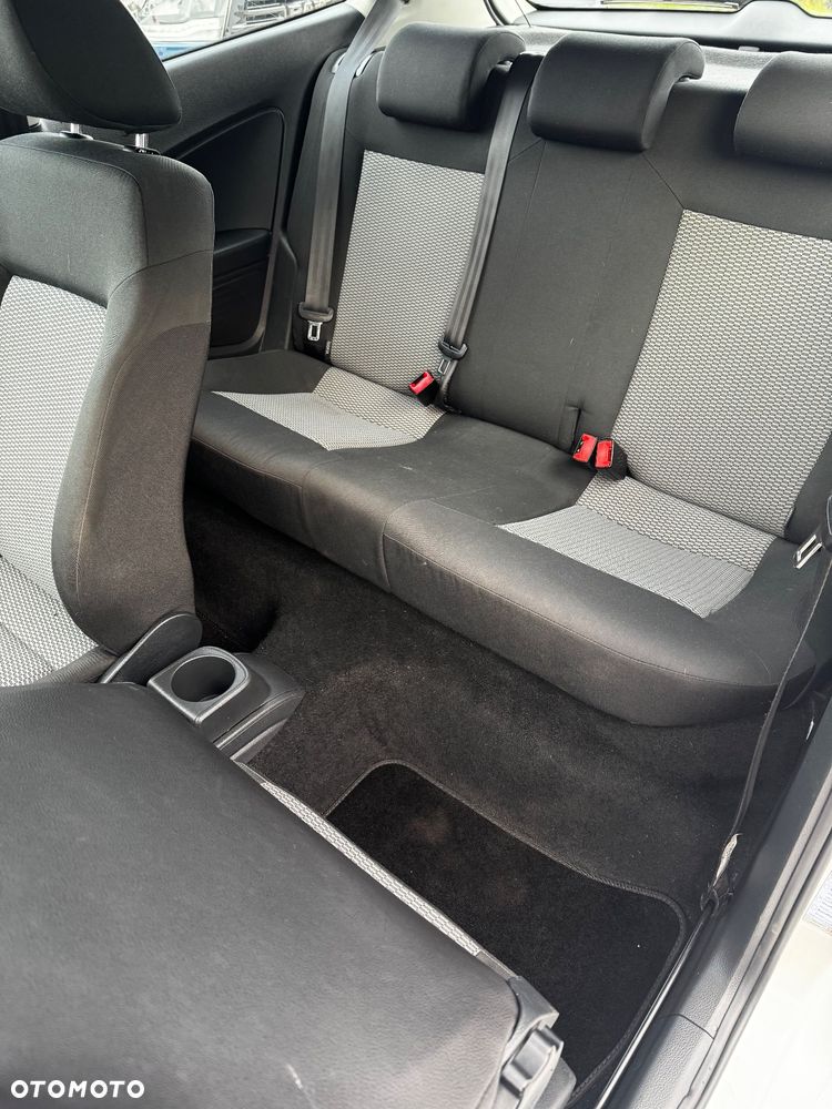 Volkswagen Polo - 10