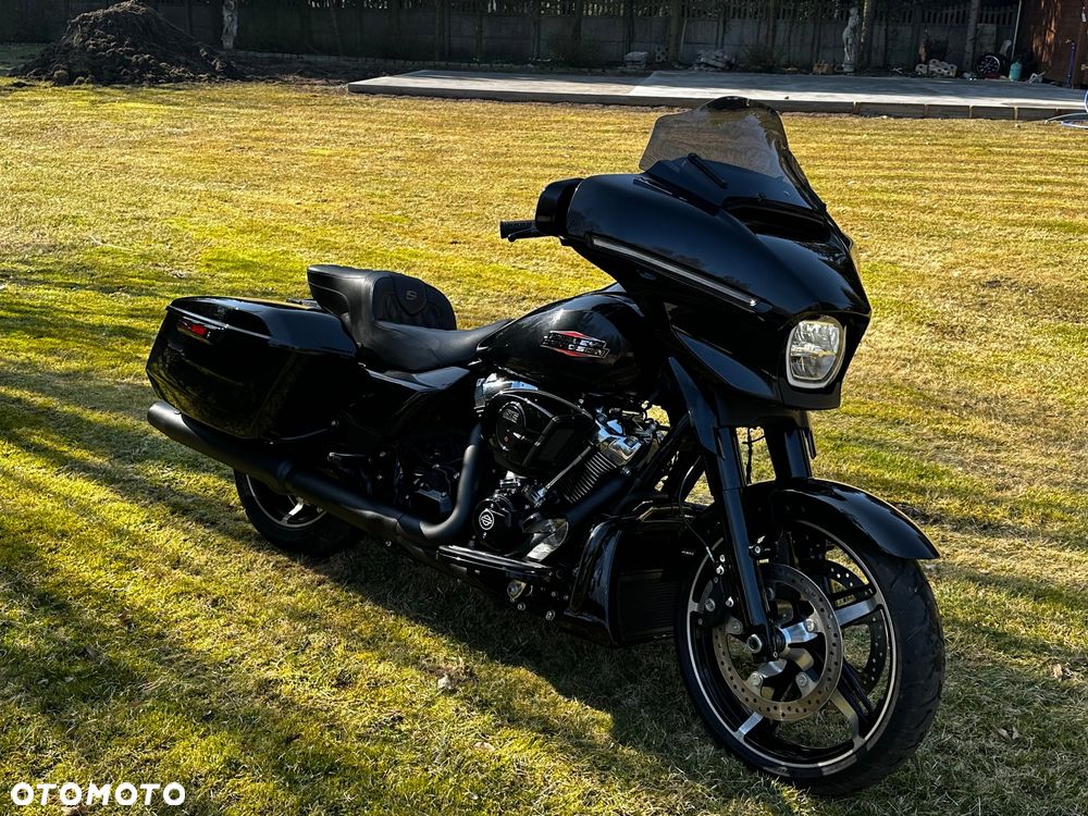 Harley-Davidson Touring Street Glide - 10