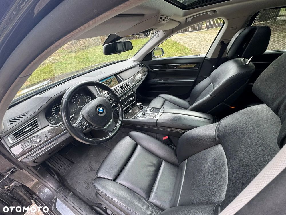 BMW Seria 7 730d xDrive - 13