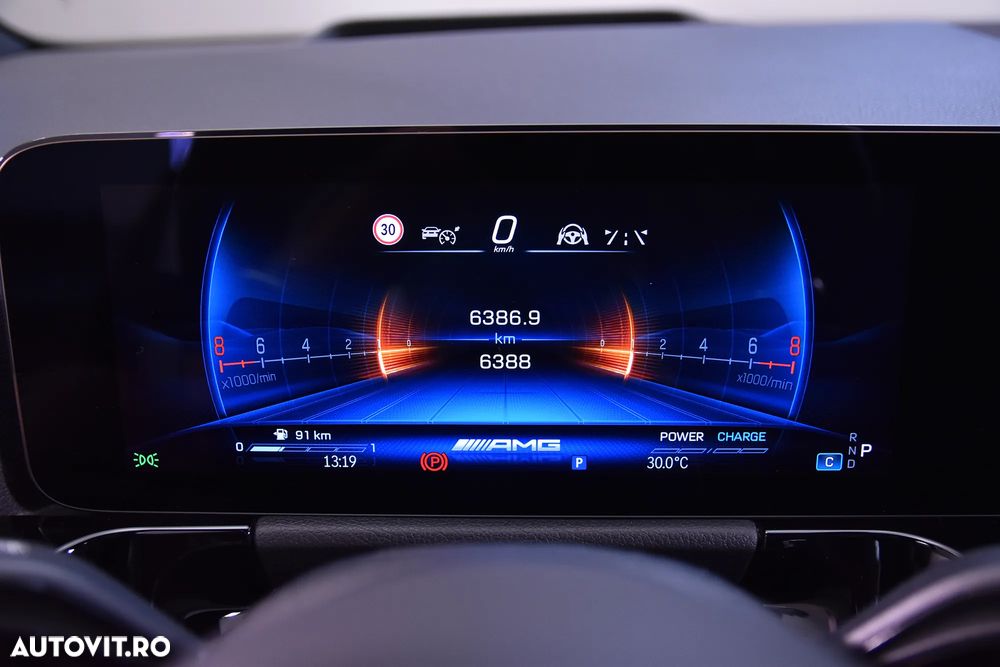 Mercedes-Benz GLA AMG 35 4MATIC - 10