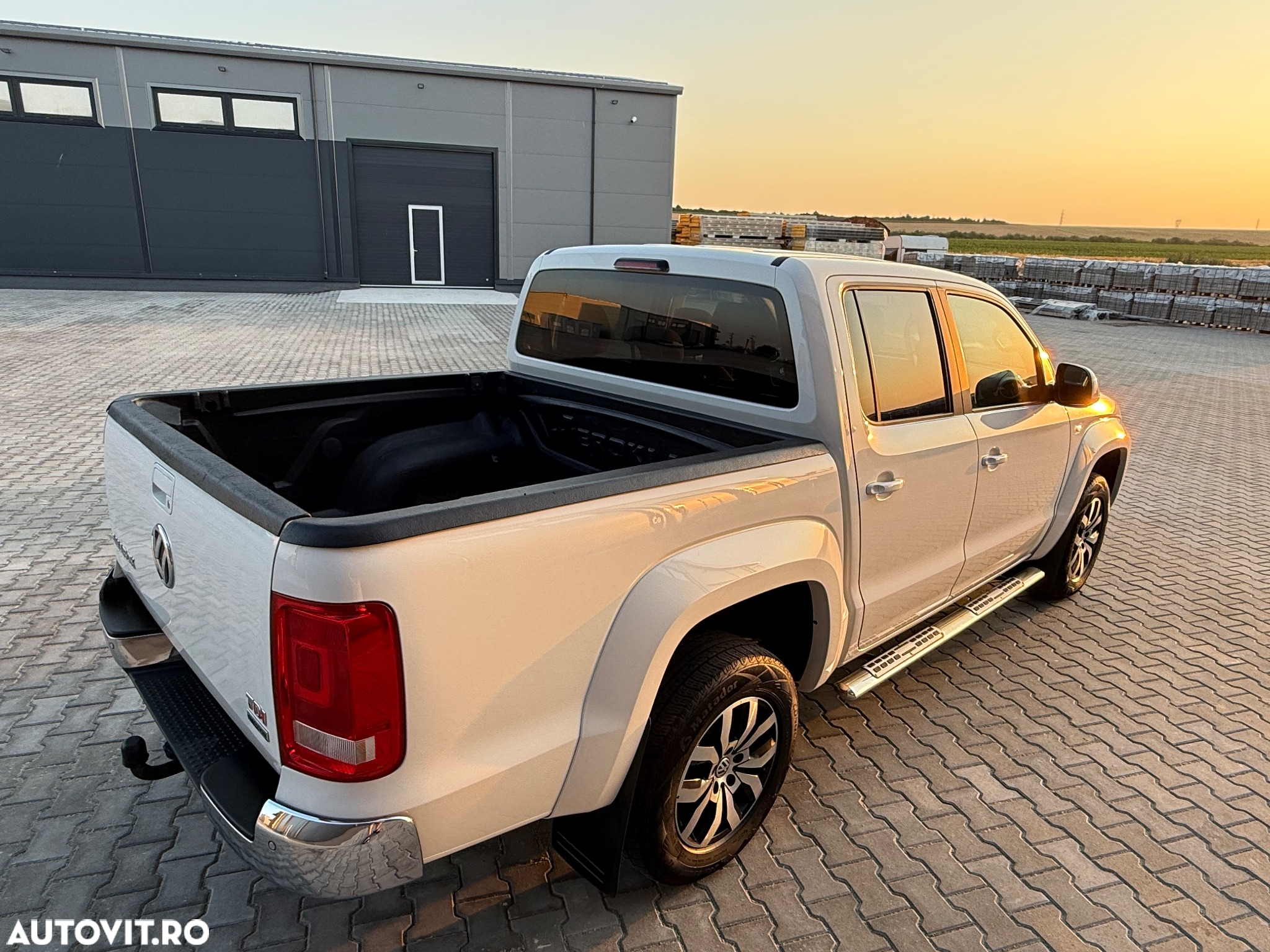 Volkswagen Amarok 2.0 BiDI 4x4 Cabina Dubla Highline Aut. - 4