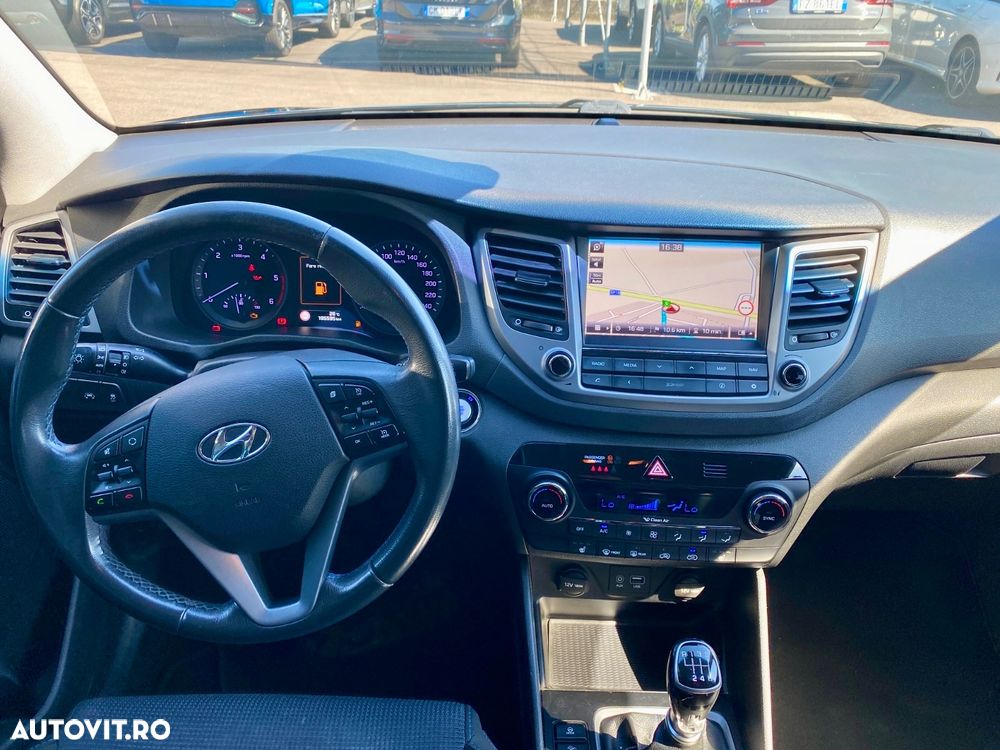 Hyundai Tucson blue 1.7 CRDi 2WD Passion - 8