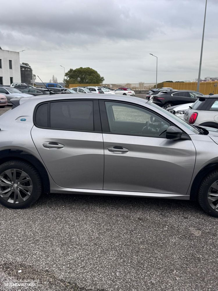 Peugeot e-208 51 kWh Allure - 4