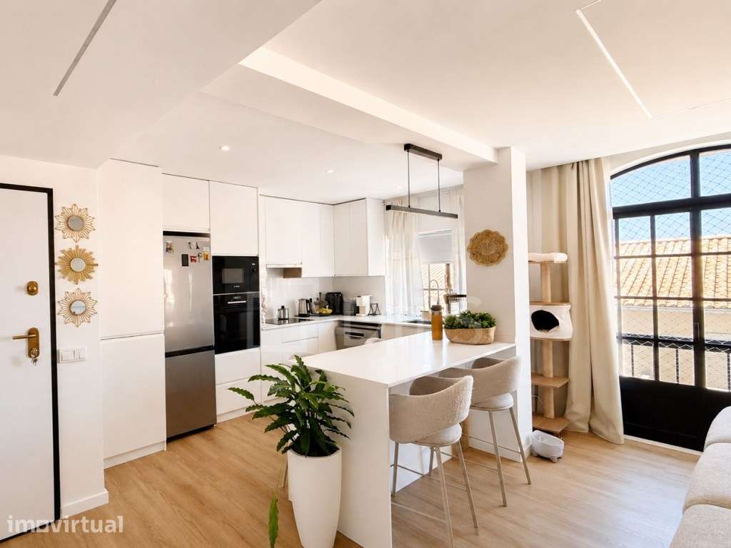 Apartamento T2 no centro de Quarteira, Algarve - Grande imagem: 3/20