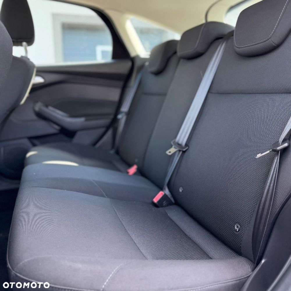 Ford Focus - 21