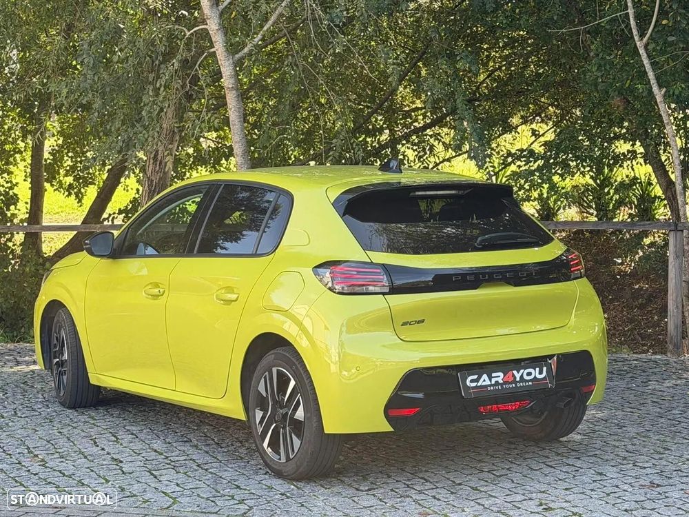 Peugeot 208 1.2 PureTech Allure - 11