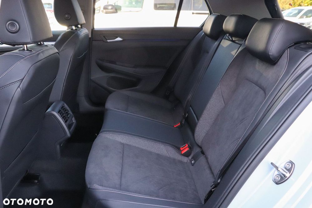 Volkswagen Golf - 13