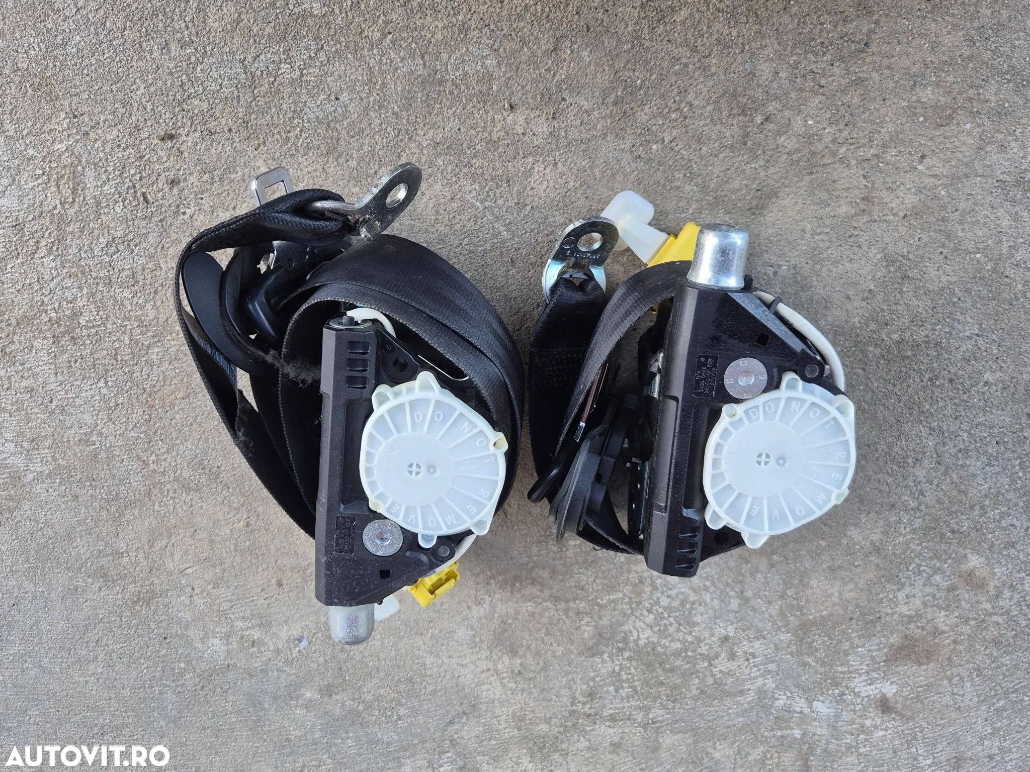 Centuri siguranta fata stanga + dreapta VW PASSAT B7 fabr. 2010 - 2015 - 1
