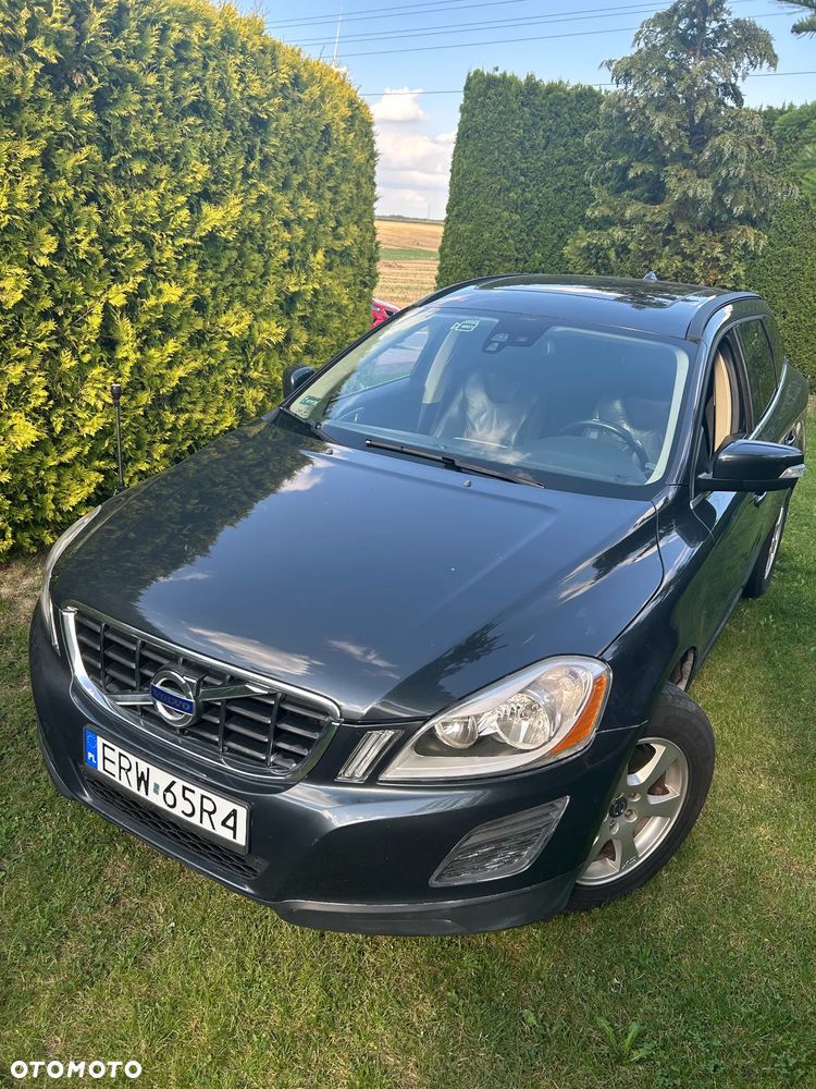 Volvo XC 60 DRIVe Momentum - 1