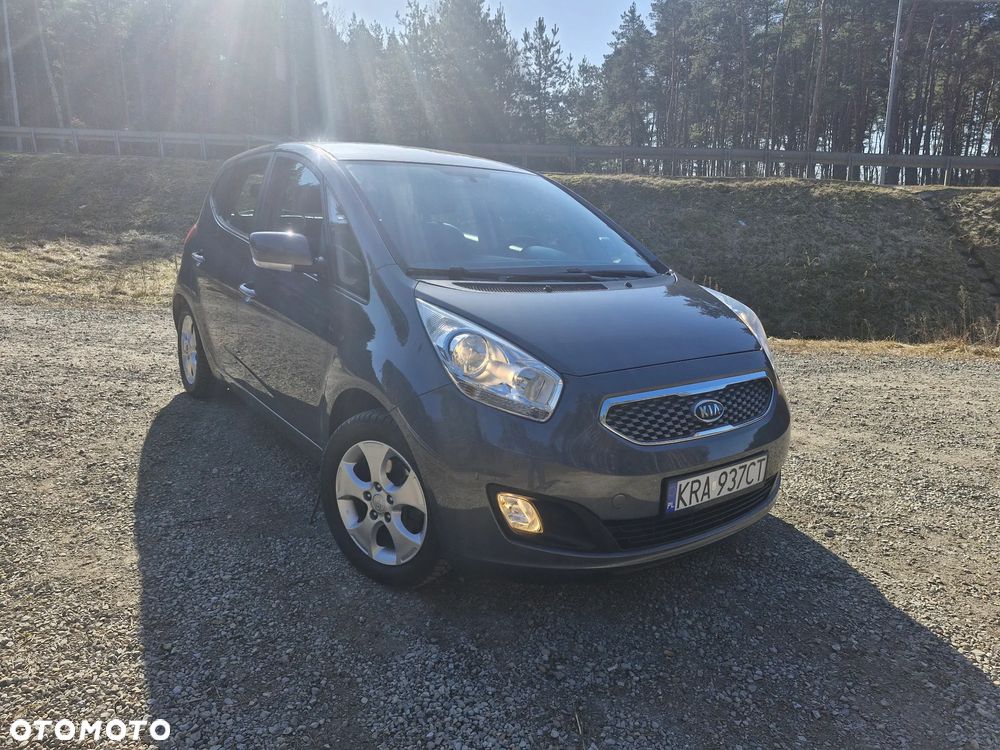 Kia Venga 1.6 CVVT Black Collection - 4