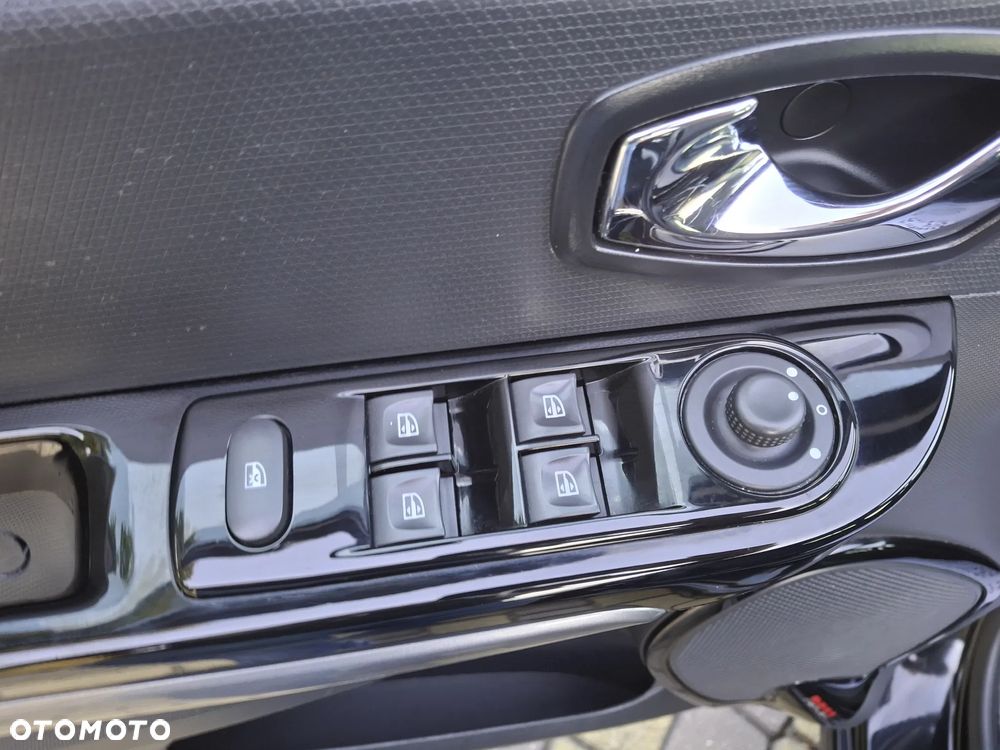 Renault Clio 0.9 Energy TCe Business EU6 - 17