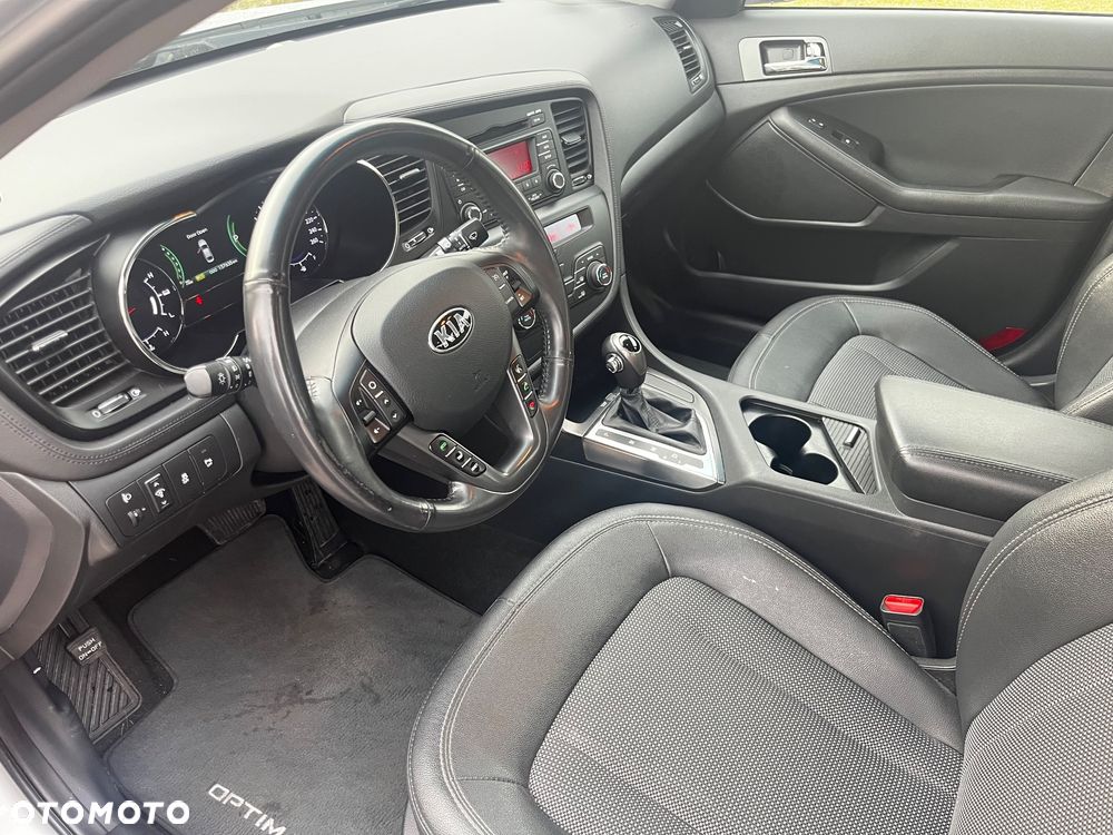 Kia Optima - 12