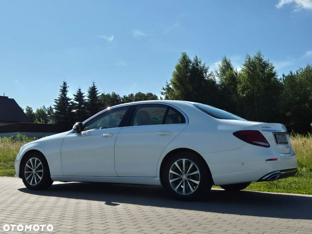 Mercedes-Benz Klasa E 220 d Business Edition 9G-TRONIC - 15