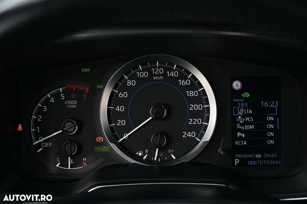 Toyota Corolla 1.8 Hybrid Business Edition - 36