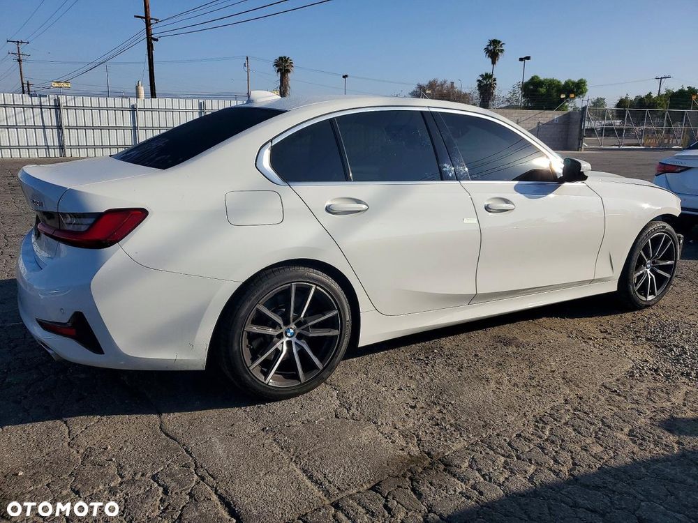 BMW Seria 3 330i Luxury Line - 1