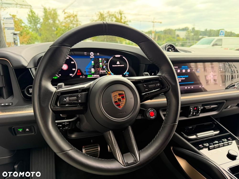 Porsche Cayenne Turbo E-Hybrid PHEV GT - 8