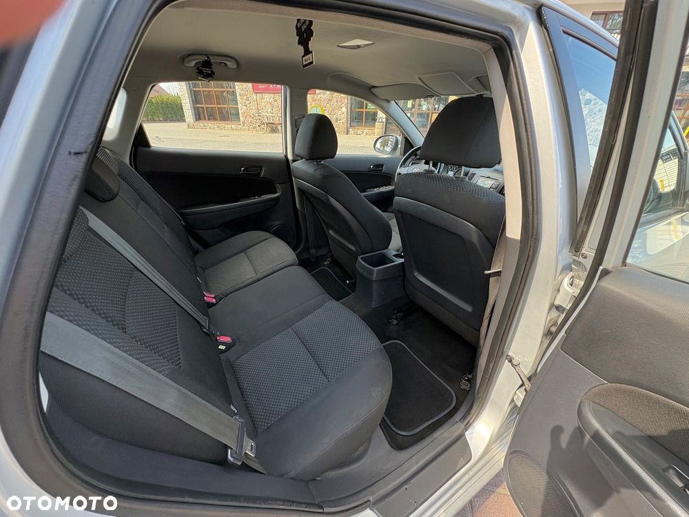 Hyundai i30 1.4 Base EU5 - 13