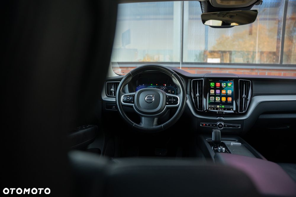 Volvo XC 60 D5 AWD R-Design - 27