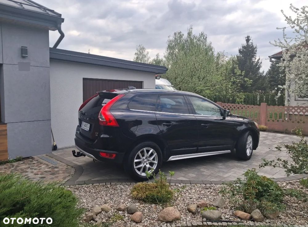 Volvo XC 60 2.4D AWD Momentum - 2