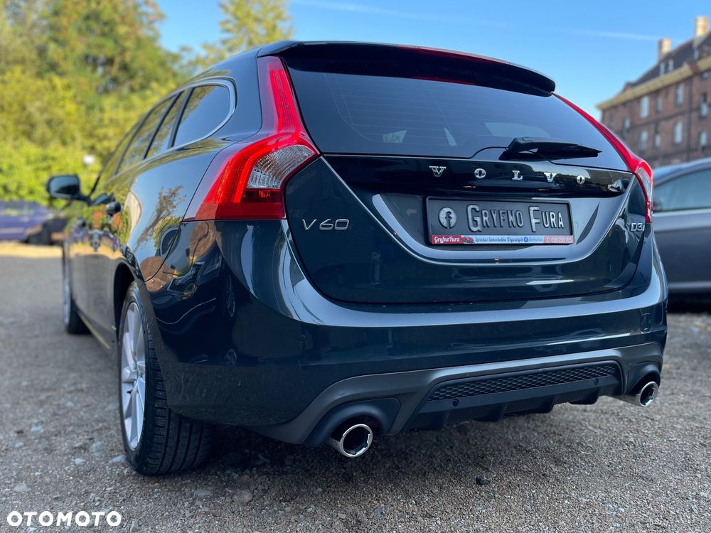 Volvo V60 D3 Geartronic RDesign - 12