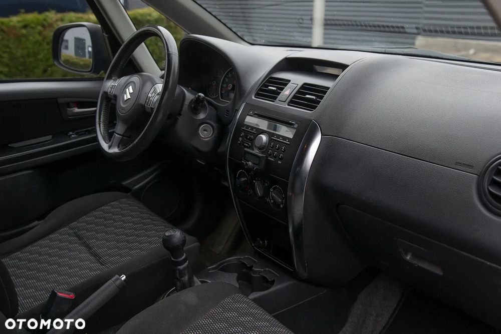 Suzuki SX4 1.6 VVT 4x2 Comfort - 15