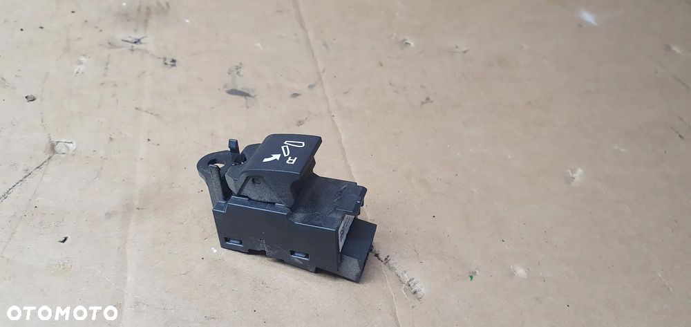 Panel przełącznik regulacji fotela prawy tył Land Rover Discovery Sport FK72-14B704-AA - 3