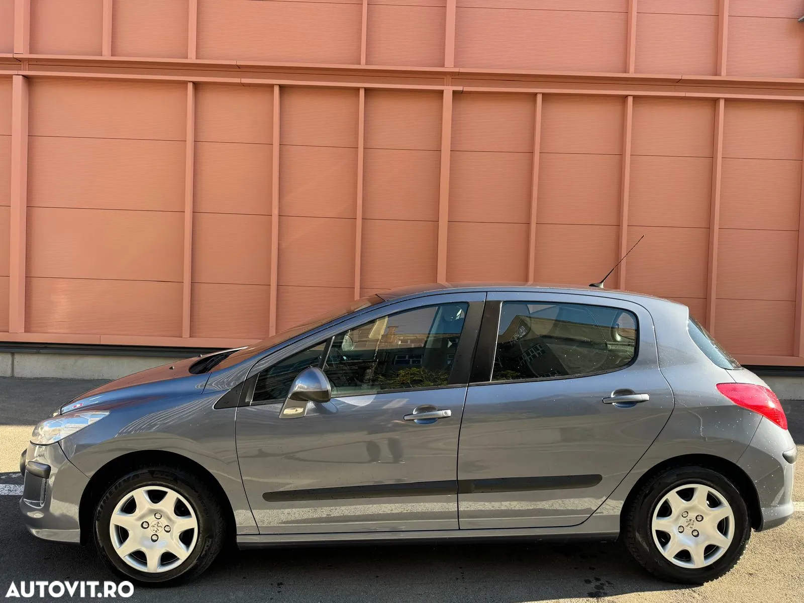 Peugeot 308 1.6HDi Premium Pack - 4